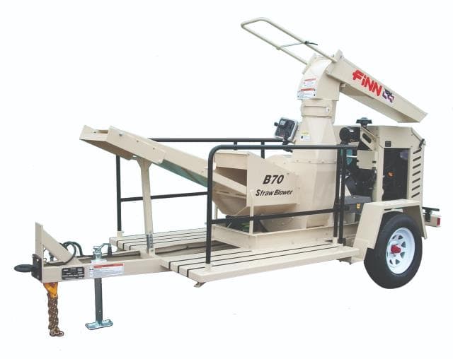 STRAW BLOWER TOWABLE