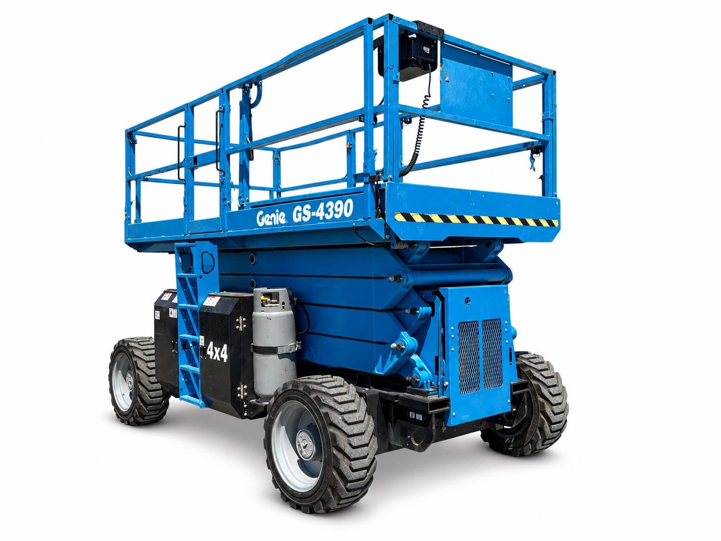 43' H X 92"W 4X4 SCISSOR D/F — photo 2