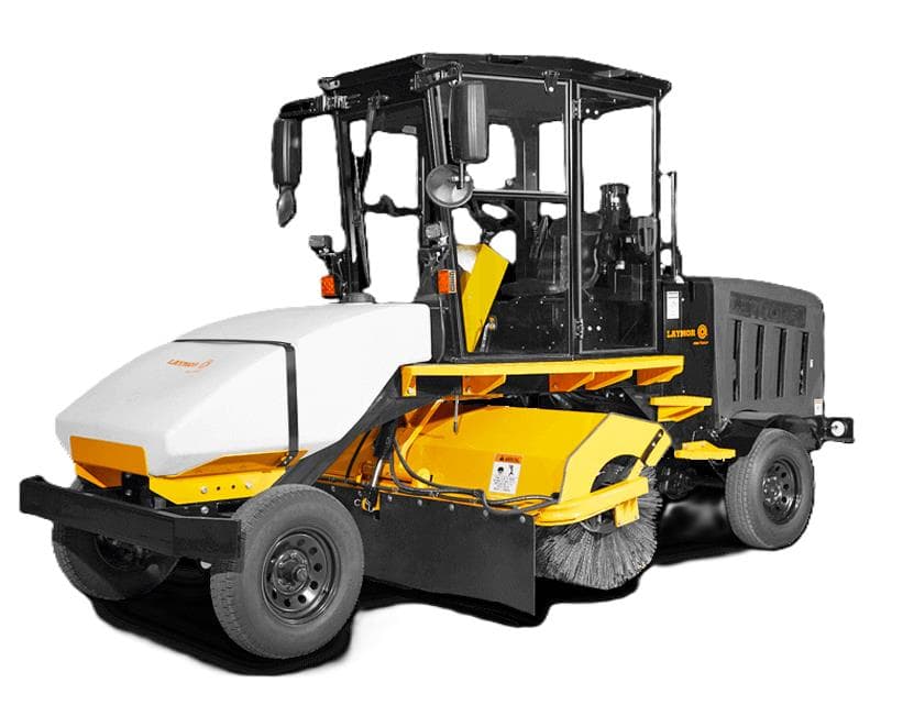 8' SWEEPER 4 WHEEL ENCLOSE CAB